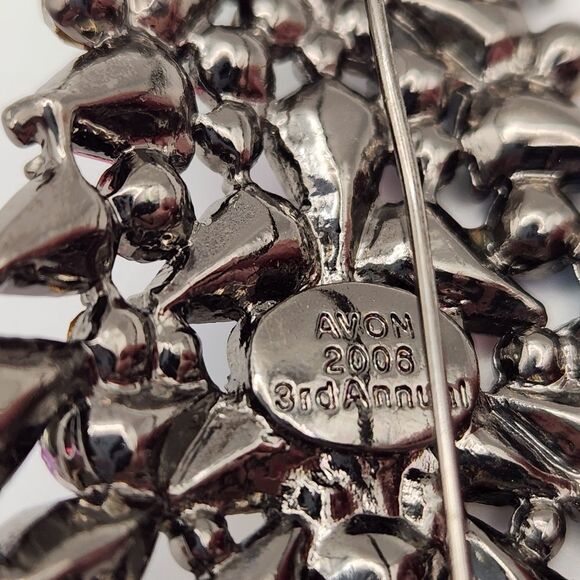 Colorful Brooch Set. Lot Of 3. Two Unbranded, One Avon 2006 Fashion Jewlery - Picture 6 of 8